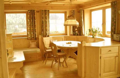 Gattererberg Apartment | Holiday apartment in quiet surroundings in the region of the Zillertal mountains