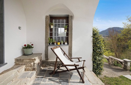 Ricco del Golfo di Spezia Apartment | Holiday Apartment "Cà Gianca" with Mountain View & Wi-Fi
