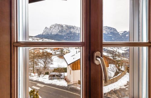 Fie allo Sciliar Apartment | Holiday Apartment "Florerhof Lavendel" with Mountain View, Sauna, Wi-Fi & Garden