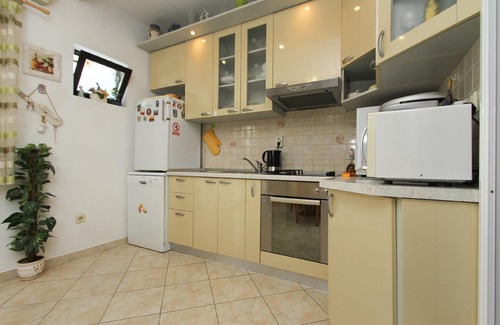 Kastel Sucurac Apartment | Holiday apartment Kaštel Sućurac for 1 - 4 persons with 2 bedrooms - Holiday apartment in one or mul