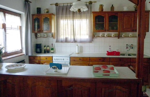 Balatonszarszo Apartment | Holiday apartment with gazebo and barbecue