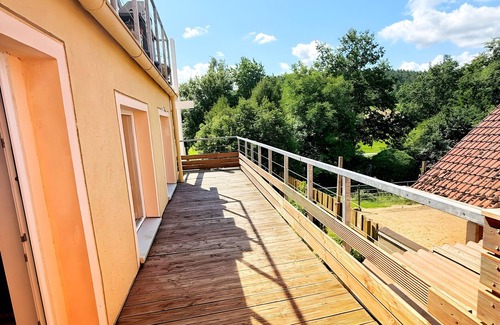 Burghaslach Apartment | Holiday Apartment '6 & 7' with Open Terrace and Wi-Fi