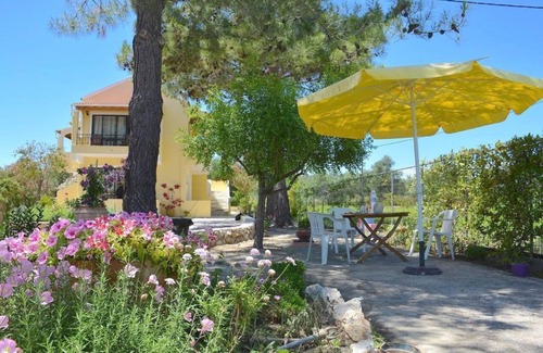 Melikia Apartment | Holiday Apartment 'Alexandra Apartment 9' with Private Balcony & Wi-Fi