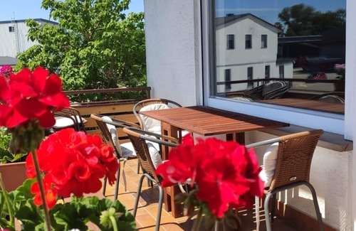 Neuershausen Apartment | holiday apartment/apt. for 4 guests with 80m² in March (143310)