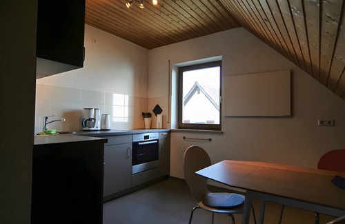 Iznang Apartment | Holiday Apartment Ausguck Without Balcony with Lake View, Shared Terrace and Wi-Fi