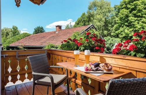 Chieming Apartment | Holiday Apartment “Beim Paulfischer - Eckbankerl” Close to Chiemsee with Balcony & Terrace