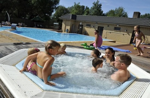 Fehmarn House | Holiday apartment by the swimming pool F 996