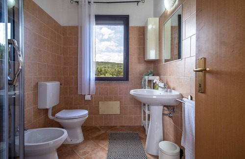 Santa Maria La Palma Other | Holiday Apartment 'Casa Vacanza Baratz 4' with Mountain View, Garden & Wi-Fi