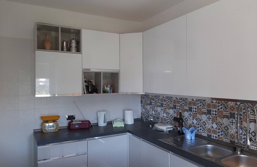 Licola Apartment | Holiday Apartment 'Casa Isabea' with Sea View, 2 Balconies, Garden and Wi-Fi