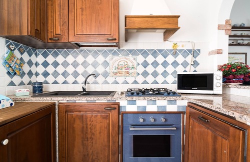 Irgoli Apartment | Holiday Apartment "Casa Masala" with Private Terrace & Shared Garden
