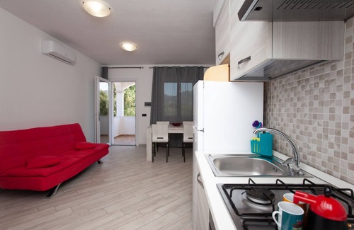 Padru Apartment | Holiday Apartment Casa Michela with Mountain View, Garden & Wi-Fi