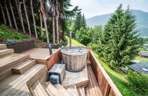 Morillon Apartment | Holiday Apartment "Chalet La Bartavelle - Morillon" near Slopes with Private Terrace & Wi-Fi