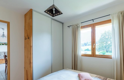 Leschaux Apartment | Holiday Apartment 'Cocon 4 Étoiles À La Montagne' with Mountain View, Shared Garden & Wi-Fi