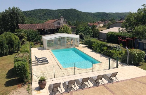 Saint-Gery Apartment | Holiday apartment Conduché for 1 - 10 persons with 4 bedrooms - Row house