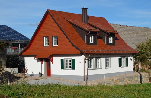 Heiligenberg Apartment | Holiday Apartment "Abendrot" with Private Terrace & Wi-Fi