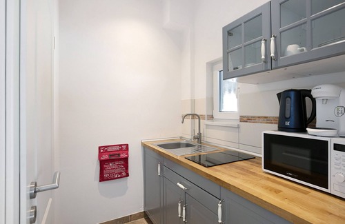 Ludwigsfelde Apartment | Holiday Apartment '4 - Weide' with Shared Terrace and Wi-Fi