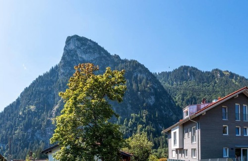 Oberammergau Apartment | Holiday apartment "Friedenshöhe 3"* in Oberammergau