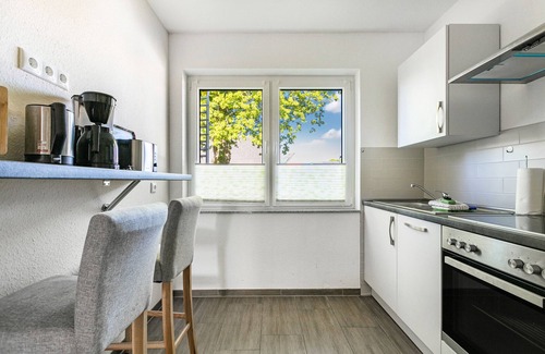 Weddingstedt Apartment | Holiday Apartment 'Wiesenblick 1' with Private Terrace, Private Garden and Wi-Fi