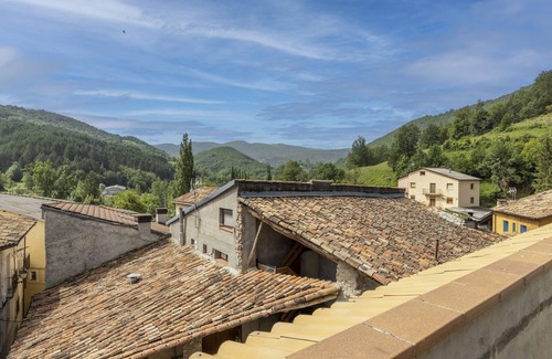 Les Iglesies Apartment | Holiday Apartment "Mossen Batista Freixe" with Mountain View, Private Terrace & Wi-Fi
