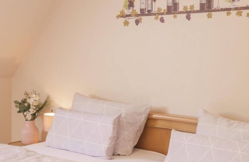 Wintrich Bed & Breakfast | Holiday apartment - Ferienweingut Matthiashof