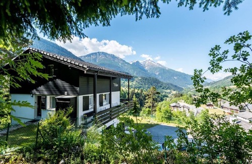 Fiesch Ski Chalet | Holiday apartment Fiesch for 1 - 4 persons with 1 bedroom - Chalet