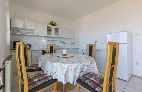 Klanfari Apartment | Holiday apartment First realms to the sea