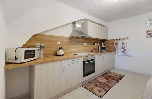 Tengen Apartment | Holiday Apartment 'Fleur' with Wi-Fi