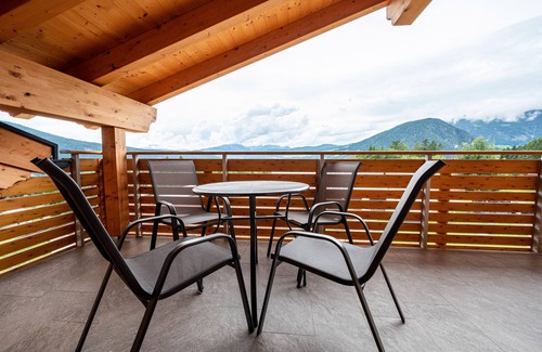 Terento Apartment | Holiday Apartment "Forchnerhof Apt 3" with Mountain View, 2 Private Terraces & Wi-Fi