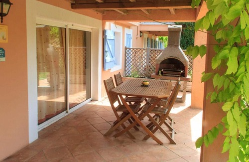 Chateauvert Apartment | Holiday apartment Château Vert for 1 - 3 persons with 1 bedroom - Row house