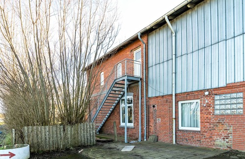 St. Annen Apartment | Holiday Apartment 'Gutgemacht' with Shared Terrace, Garden and Wi-Fi