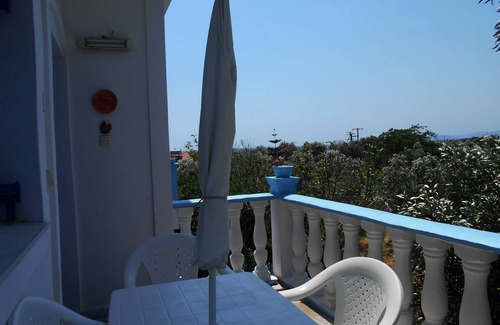 Marathokampos Apartment | Holiday apartment with sea view and mountains view