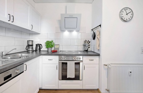 Todtnauberg Apartment | Holiday Apartment "Haus Bergruh Fuchsbau" with Mountain View, Private Terrace & Wi-Fi