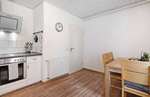 Todtnauberg Apartment | Holiday Apartment "Haus Bergruh Fuchsbau" with Mountain View, Private Terrace & Wi-Fi