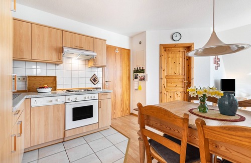 Klanxbuell Apartment | Holiday Apartment Herzmuschel with Shared Terrace, Garden and Wi-Fi
