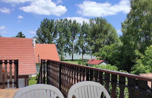 Balatonbereny Apartment | Holiday apartment only 60 metres to the beach