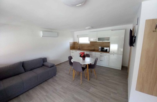 Balatonlelle Apartment | Holiday apartment in a quiet location in the center