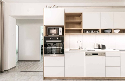 Heviz Apartment | Holiday apartment in the city center, ground floor, with a small front terrace