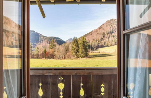 Jachenau Apartment | Holiday Apartment Karwendelblick with Mountain View