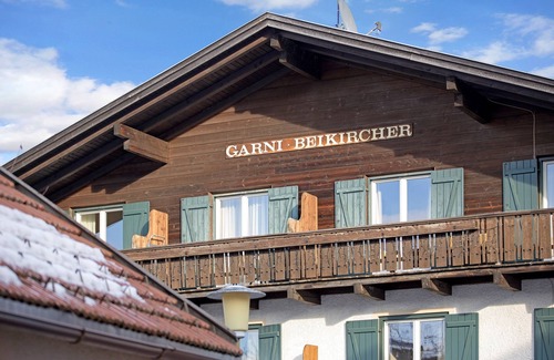 Valdaora di Sopra Apartment | Holiday Apartment “Kruma - Waggile 1” with Mountain View, Wi-Fi & Balcony