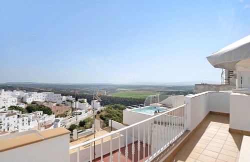 San Ambrosio Apartment | Holiday Apartment '"La Fuente" with Mountain View, Private Terrace & A/C