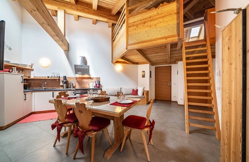 Racines Apartment | Holiday Apartment "Larch Soge Apt Paula" with Mountain View, Private Terrace & 2 Balconies