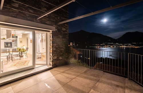 Santa Maria - Rezzonico Cottage | Holiday Apartment "Lifestyle Landhaus" with Wi-Fi