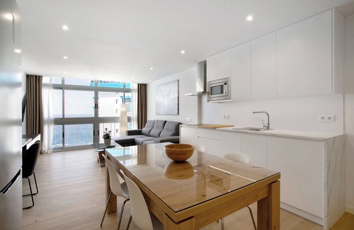 Tacoronte Apartment | Holiday Apartment 'Luxury Loft Mar y Sol 1' with Sea Views and Wi-Fi