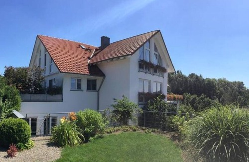 Schienen Apartment | Holiday Apartment “Mara” Near Lake Constance with Wi-Fi, Terrace & Garden