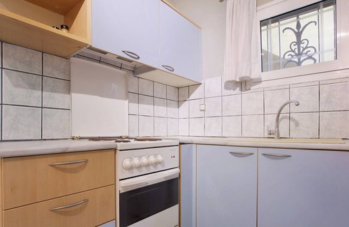 Argassi Apartment | Holiday Apartment "Mavreta's 3" with Shared Terrace, Private Terrace & Wi-Fi