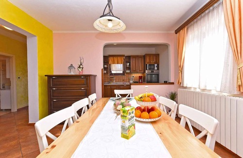 Modrusani Apartment | Holiday apartment mit Pool und Klimaanlage