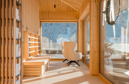 Grossarl Apartment | Holiday Apartment 'Mountain Suite Nr°102' with Mountain View, Balcony and Wi-Fi