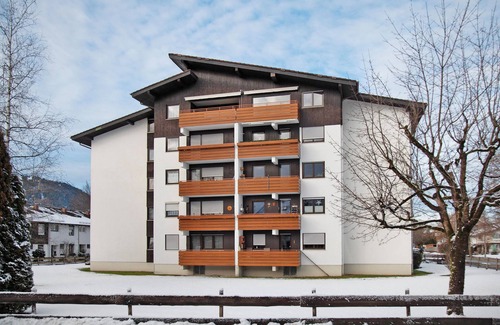 Sonthofen Apartment | Holiday Apartment 'Nini's Berge' with Panoramic View, Shared Garden and Wi-Fi