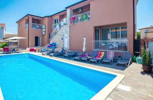 Tar-Vabriga Apartment | Holiday apartment Noah 1 pool playroom