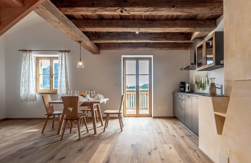 Tesimo Apartment | Holiday Apartment "Oberprünst Hof -St. Sebastian" in cosy Chalet with Garden and Terrace